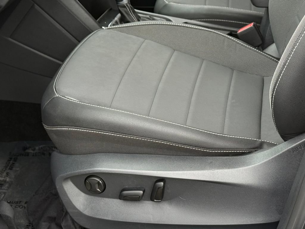 Used 2024 Volkswagen Taos SE image 20