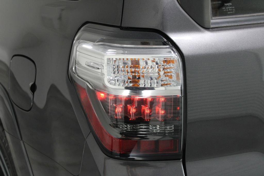 Used 2022 Toyota 4Runner Limited image 57