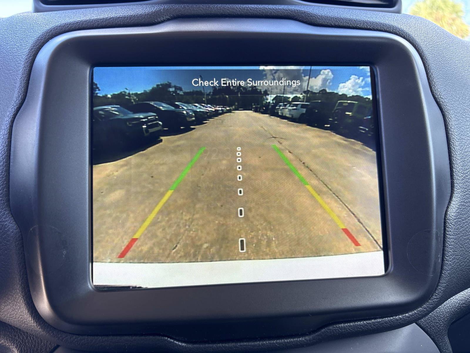 Certified 2023 Jeep Renegade Latitude AWD/4WD image 22