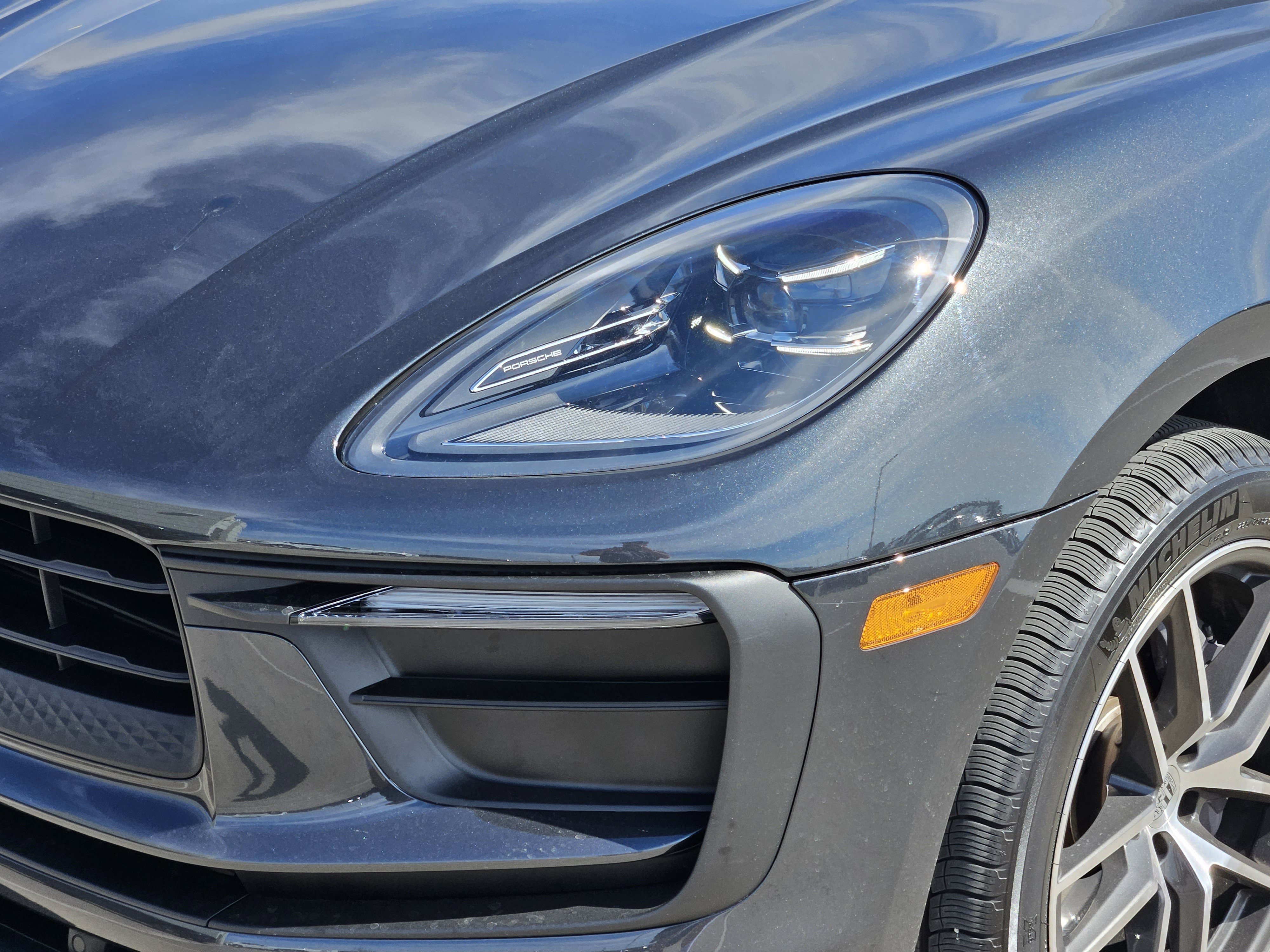 Certified 2026 Porsche Macan image 12