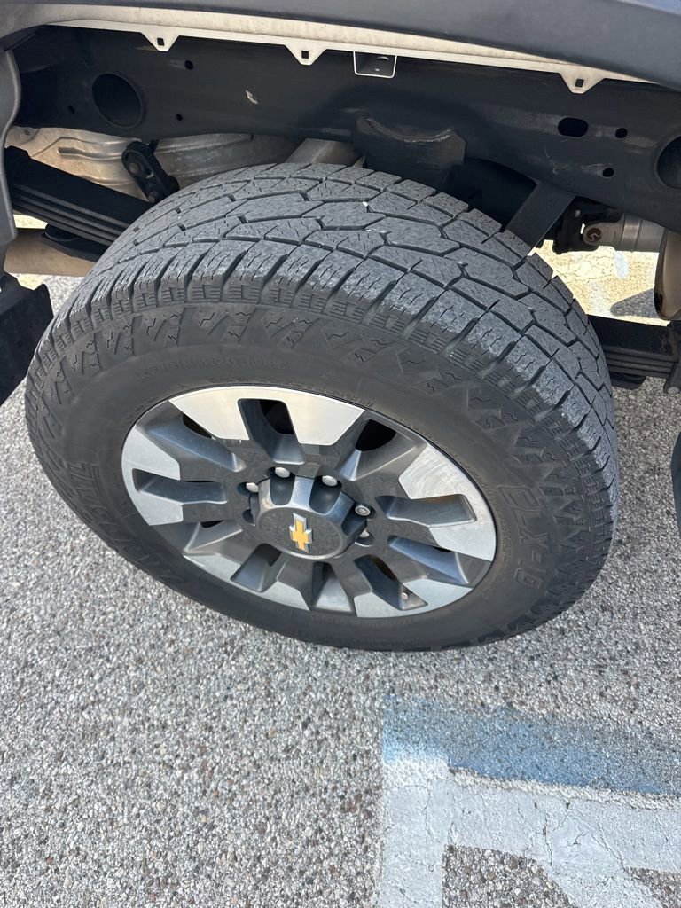 Used 2021 Chevrolet Silverado 2500 Custom w/ Gooseneck/5TH Wheel Package AWD/4WD image 12