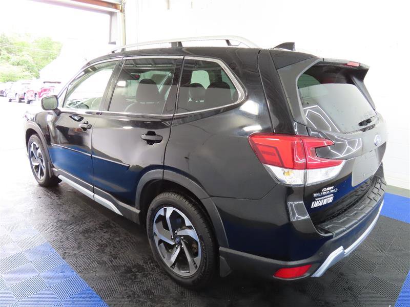 Used 2022 Subaru Forester Touring image 10