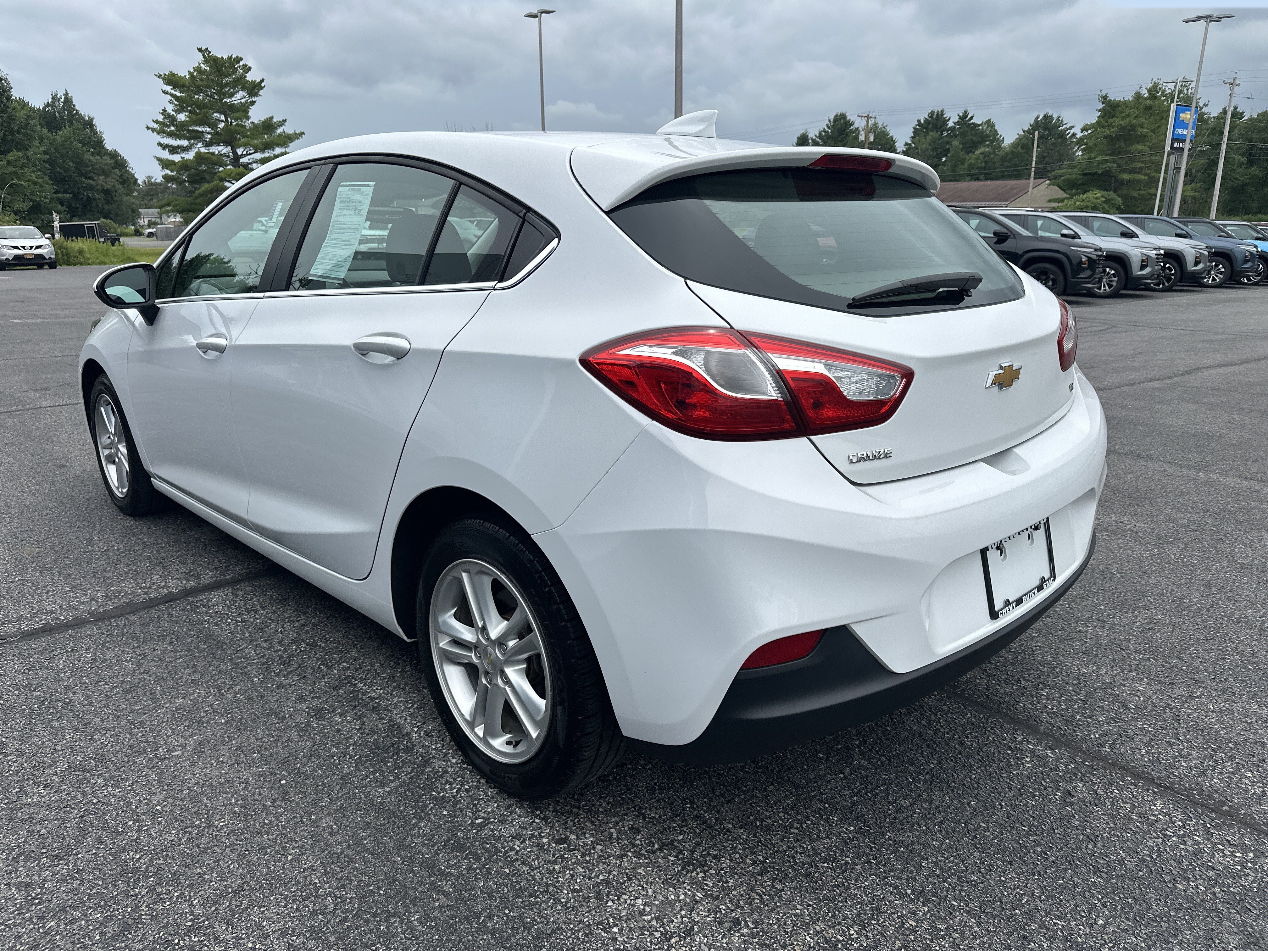 Certified 2018 Chevrolet Cruze LT FWD image 4