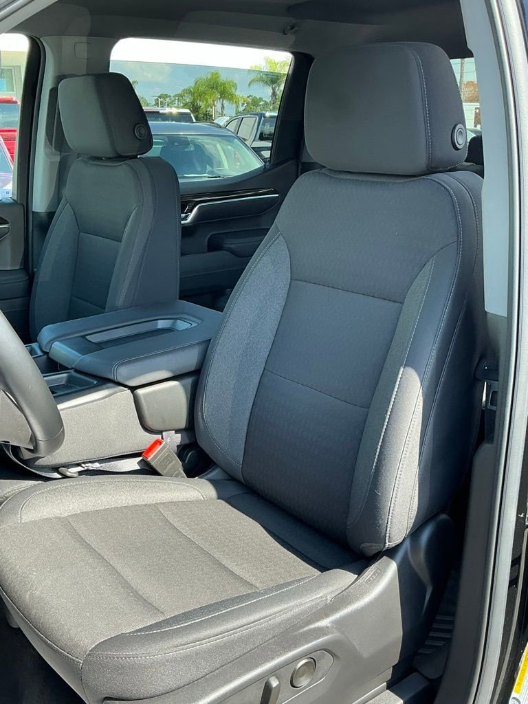 Used 2025 GMC Sierra 1500 Elevation image 28