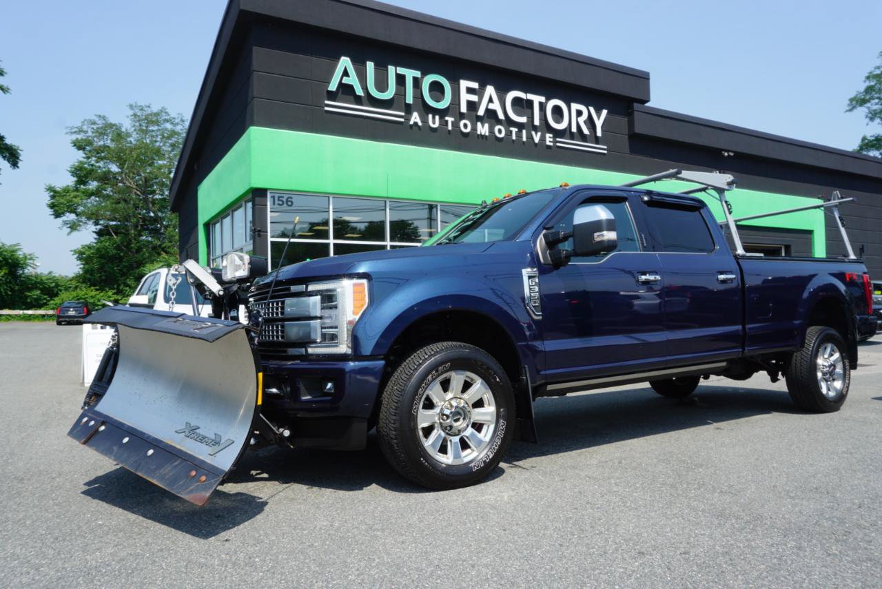 Used 2019 Ford F350 Platinum w/ Platinum Ultimate Package AWD/4WD image 2