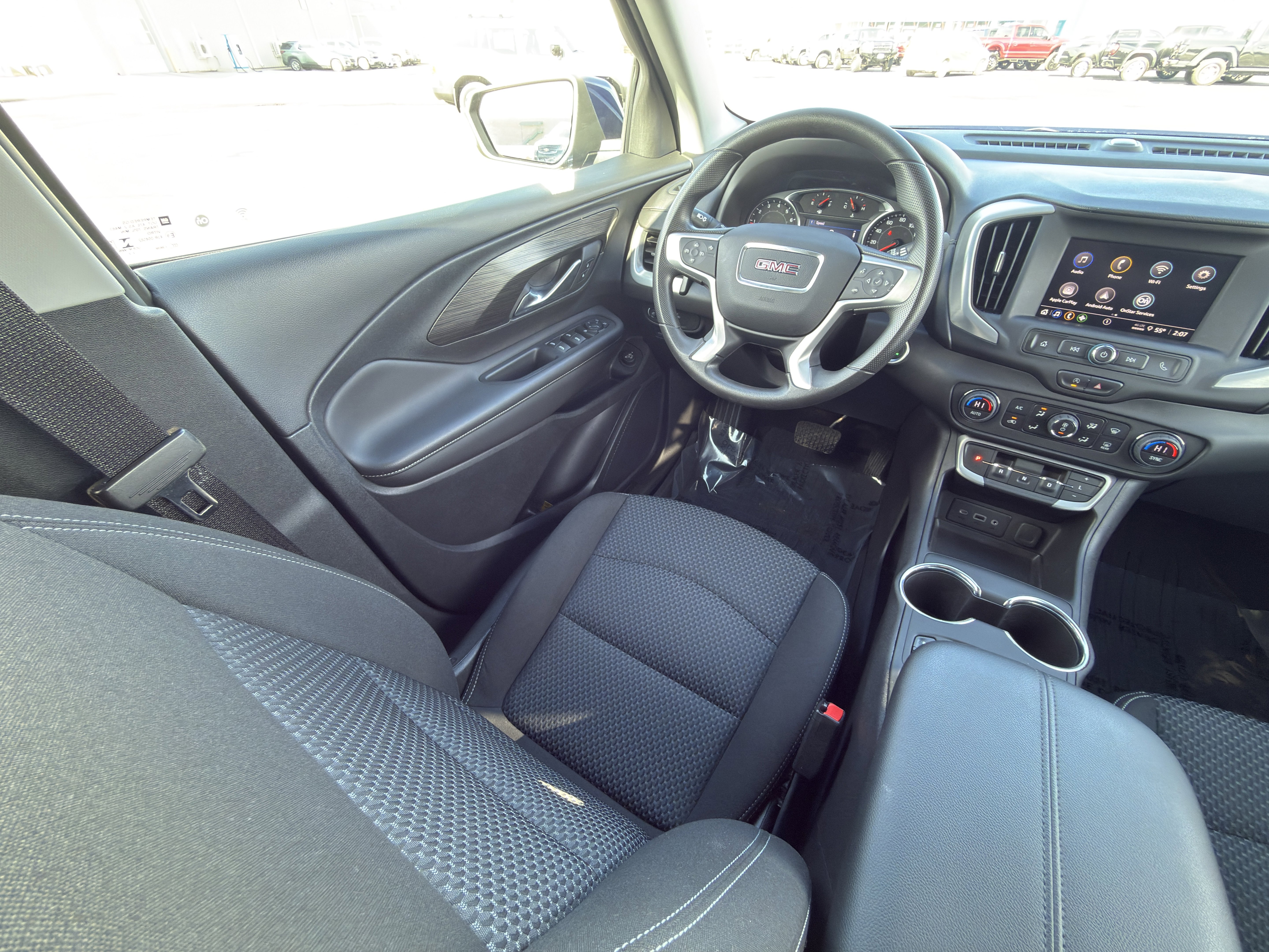 Used 2022 GMC Terrain SLE w/ Driver Convenience Package image 24