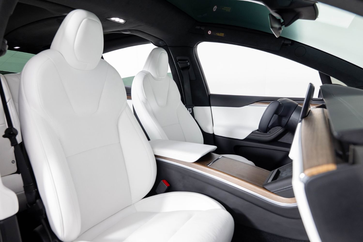 Used 2023 Tesla Model X image 29