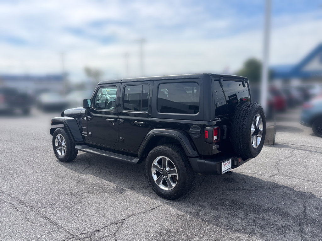 Used 2021 Jeep Wrangler Unlimited Sahara w/ Cold Weather Group AWD/4WD image 3