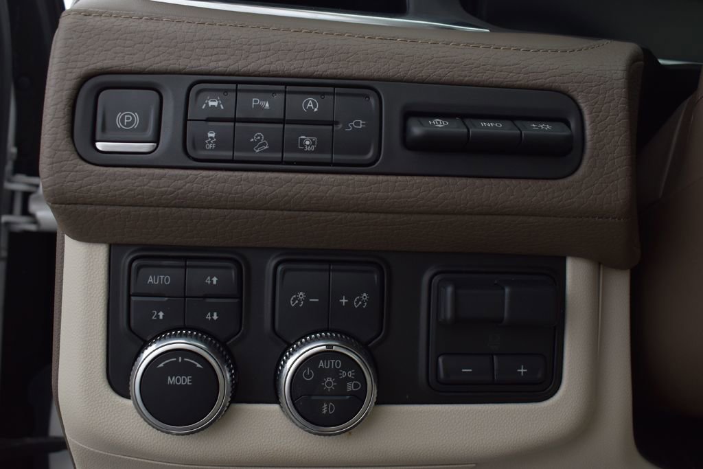 Used 2022 GMC Yukon Denali w/ Max Trailering Package image 18