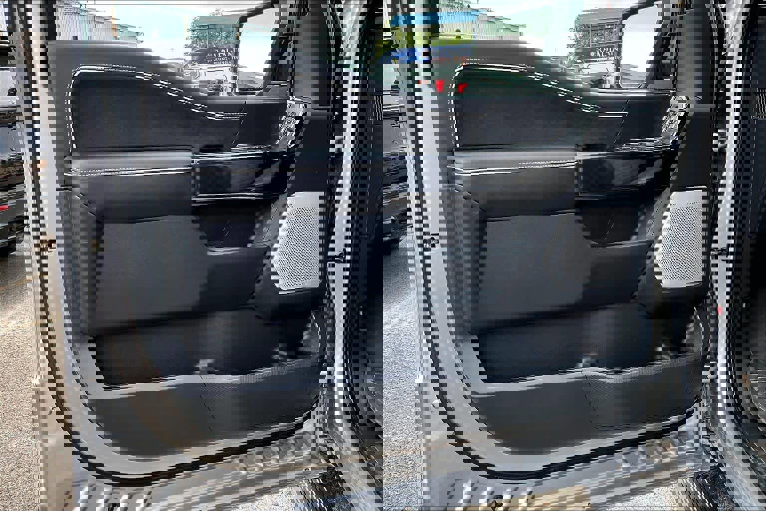 Certified 2025 Ford F150 Lightning Platinum image 21