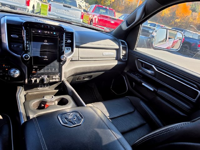 Used 2023 RAM 1500 Laramie AWD/4WD image 13