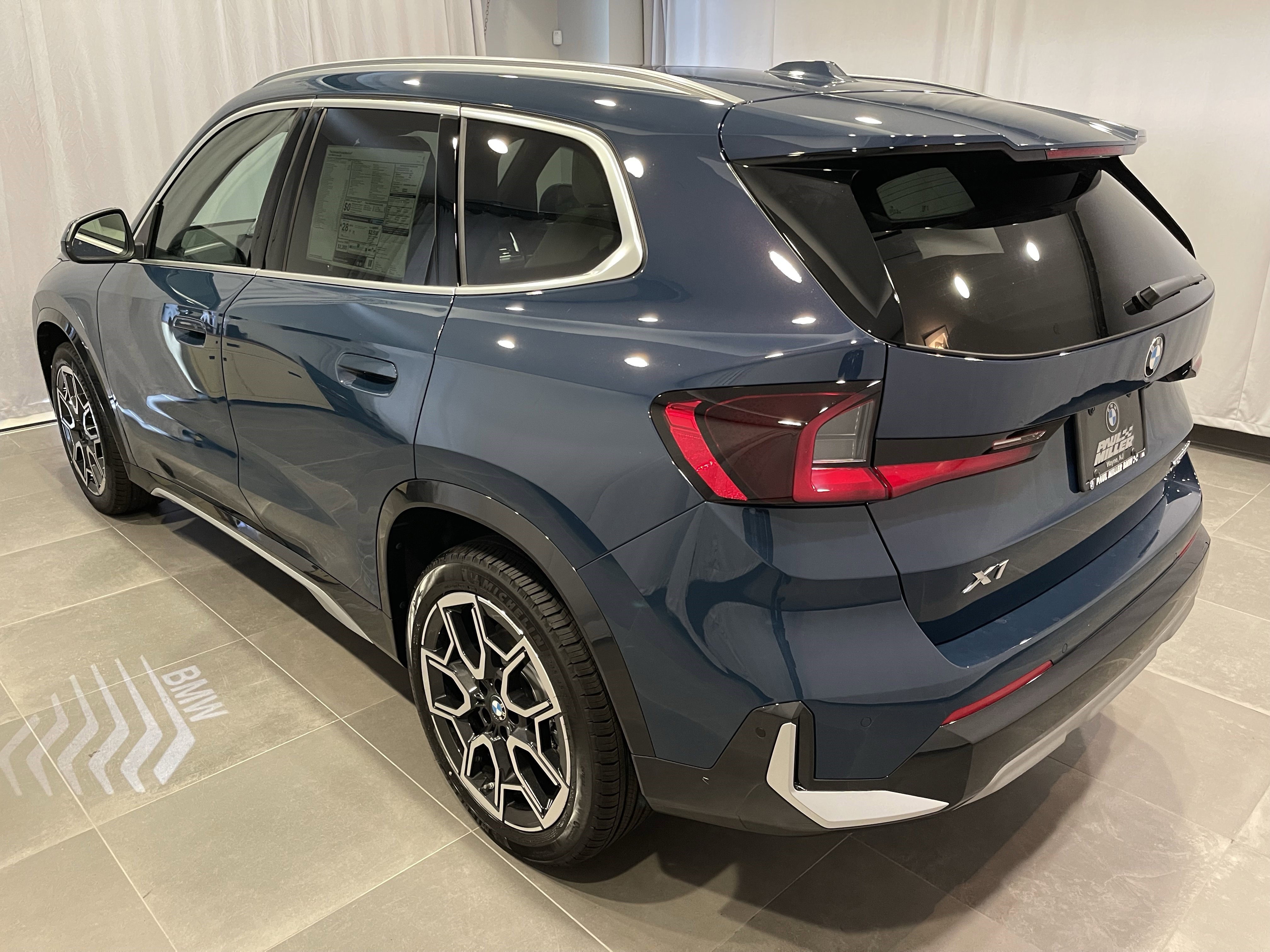 New 2026 BMW X1 xDrive28i w/ Convenience Package AWD/4WD image 4