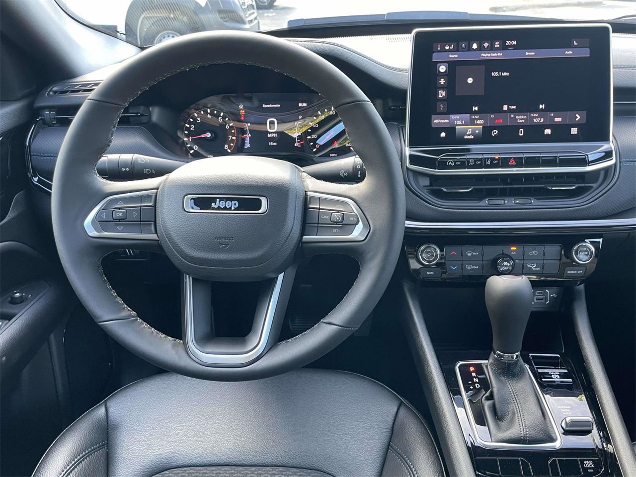 New 2026 Jeep Compass Latitude image 11