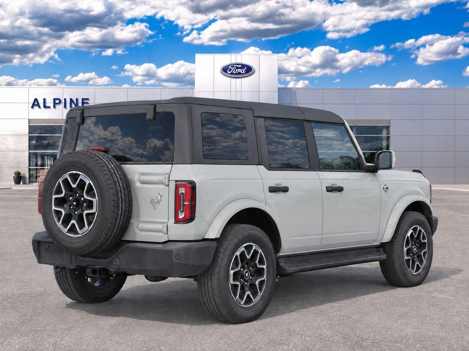 Used 2026 Ford Bronco Outer Banks AWD/4WD image 3