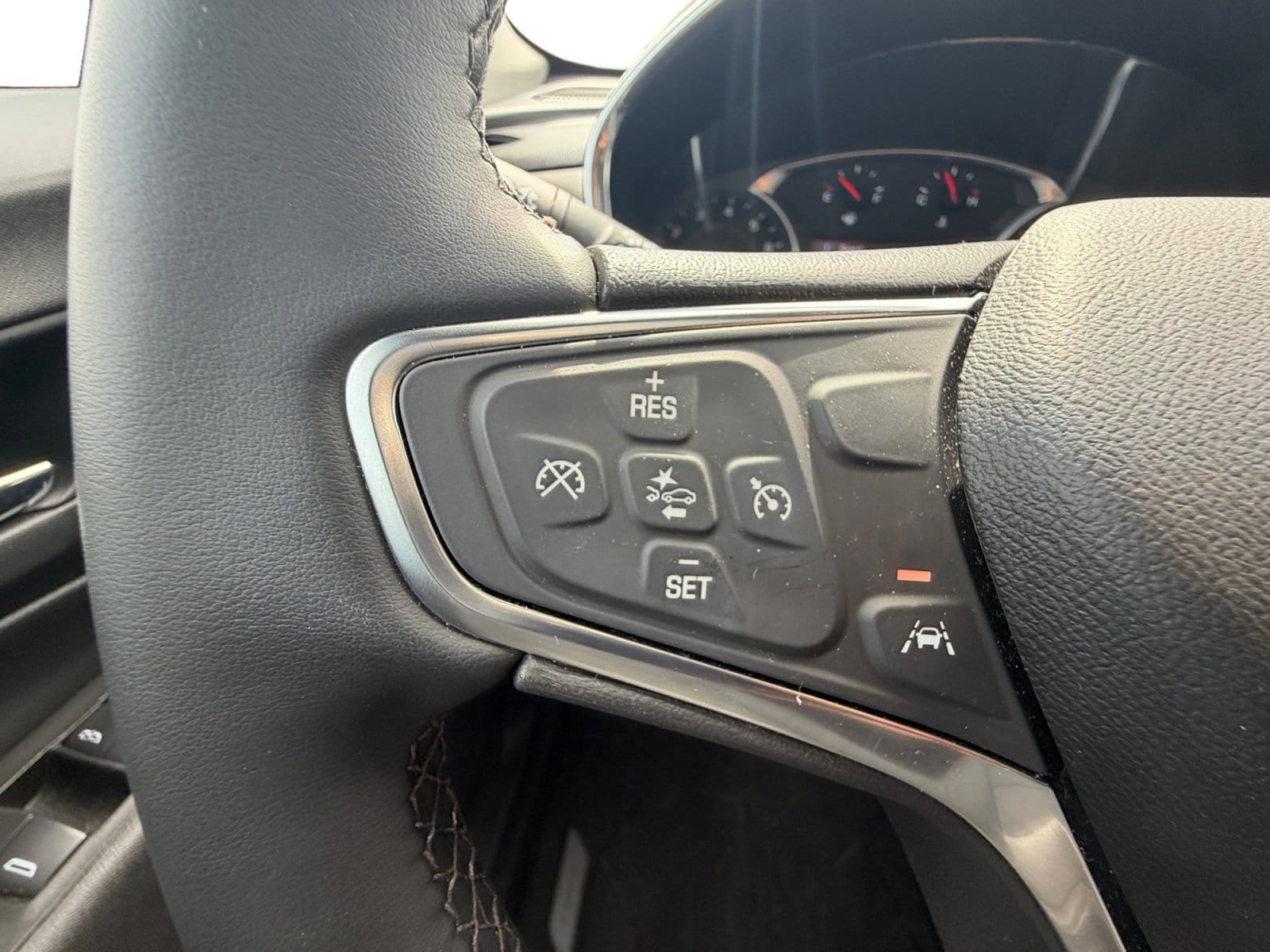 Used 2021 Chevrolet Equinox LT AWD/4WD image 15
