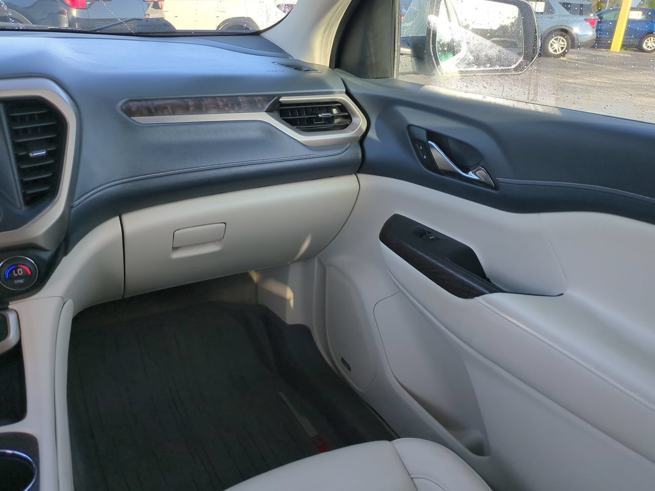 Certified 2021 GMC Acadia Denali w/ Denali Technology Package FWD image 18