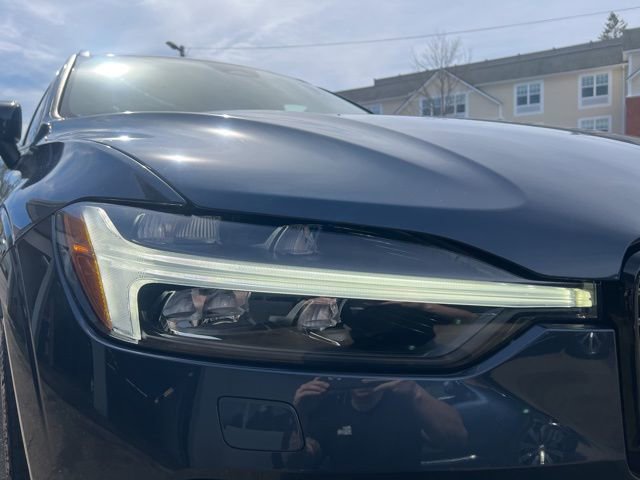 Certified 2023 Volvo XC60 B6 Ultimate w/ Protection Package Premier image 14