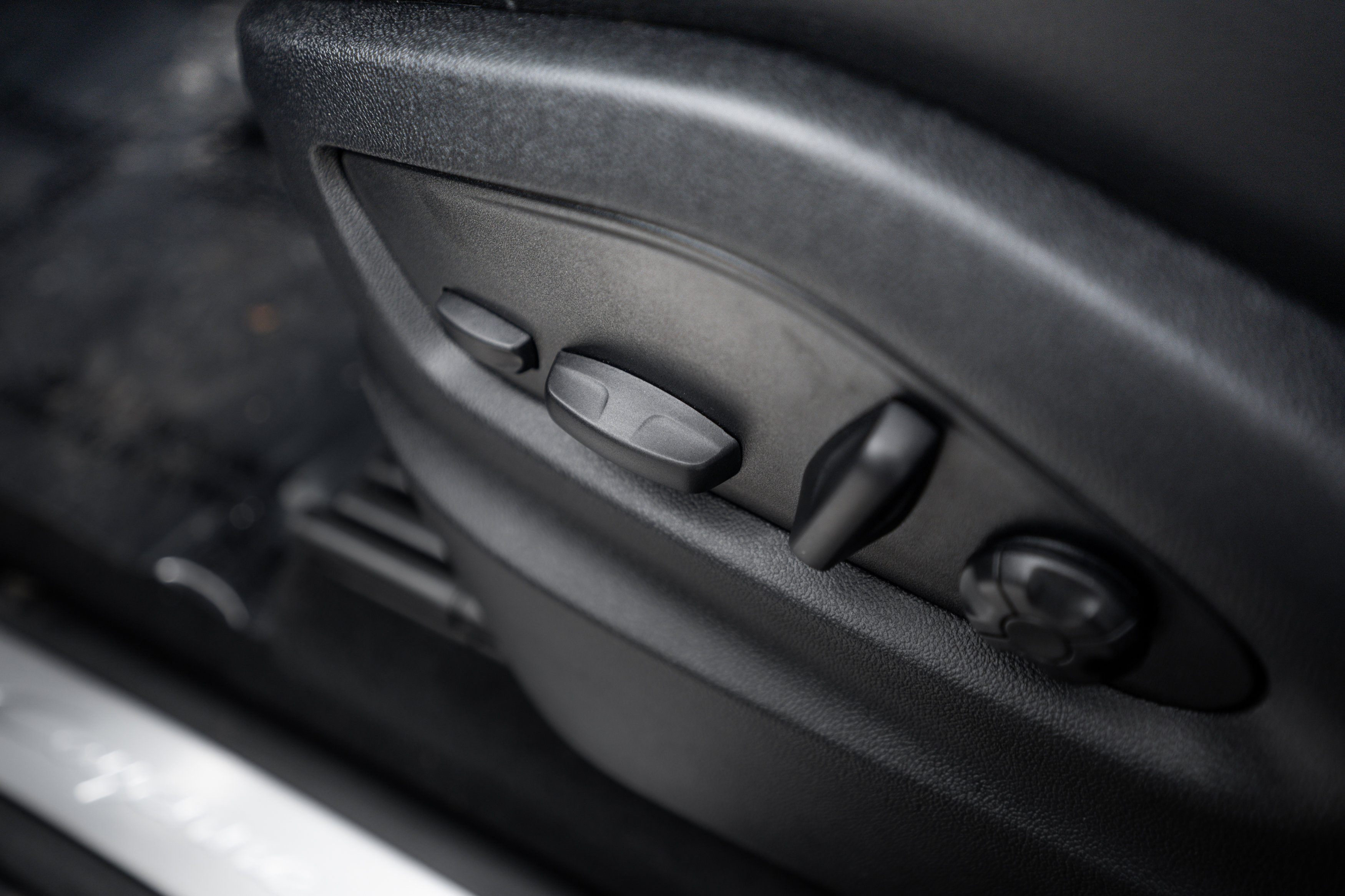 Certified 2025 Porsche Cayenne image 20