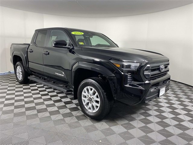 Used 2024 Toyota Tacoma SR5 image 1