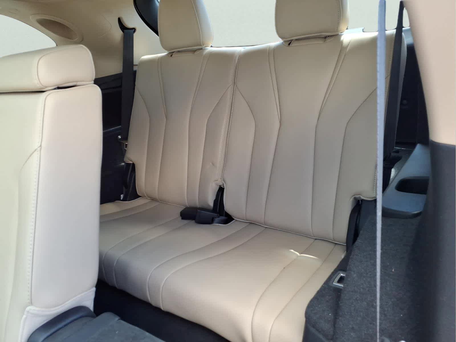 Used 2023 Acura MDX SH-AWD w/ Advance Package image 30