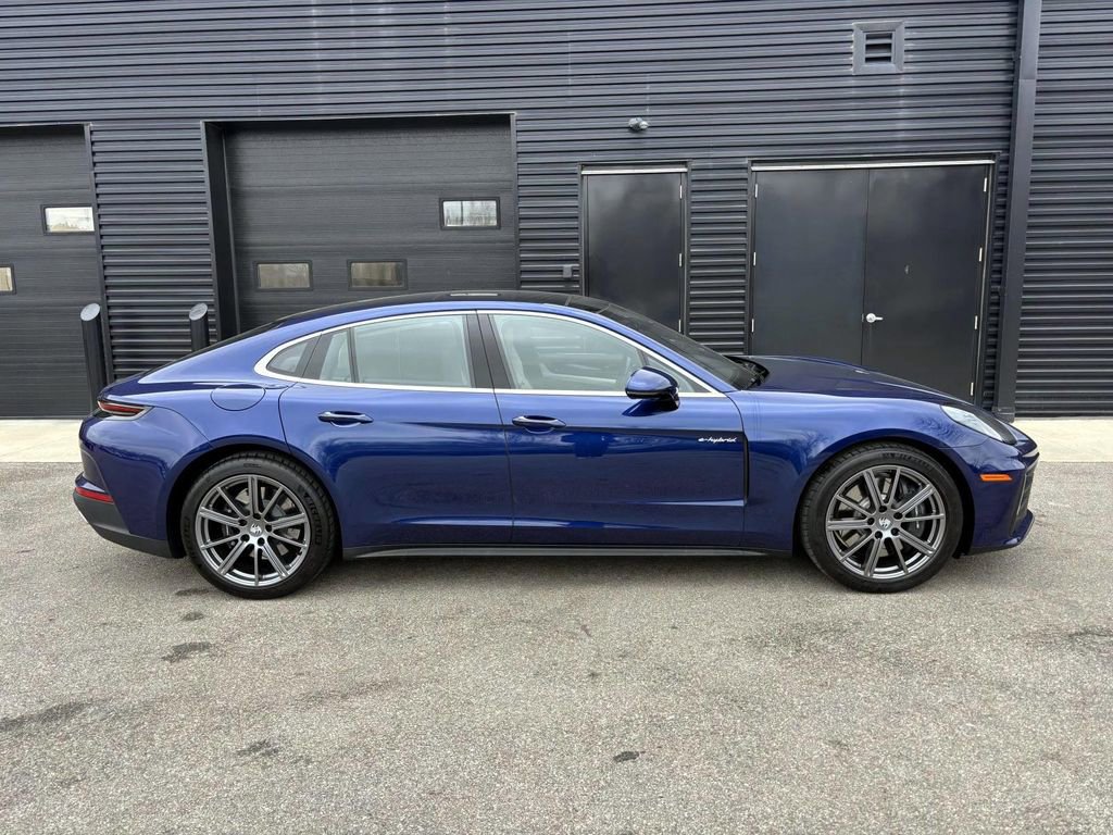 Used 2025 Porsche Panamera 4 image 11