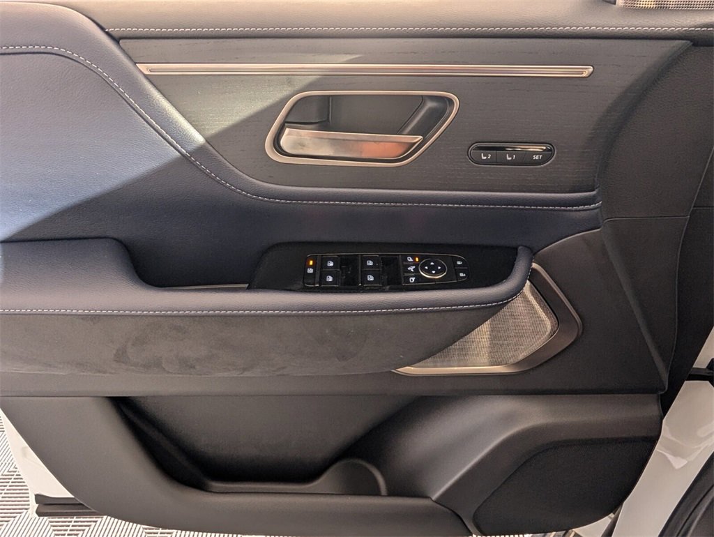 New 2026 INFINITI QX80 SPORT image 16