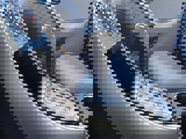 Used 2013 Hyundai Elantra GLS image 15