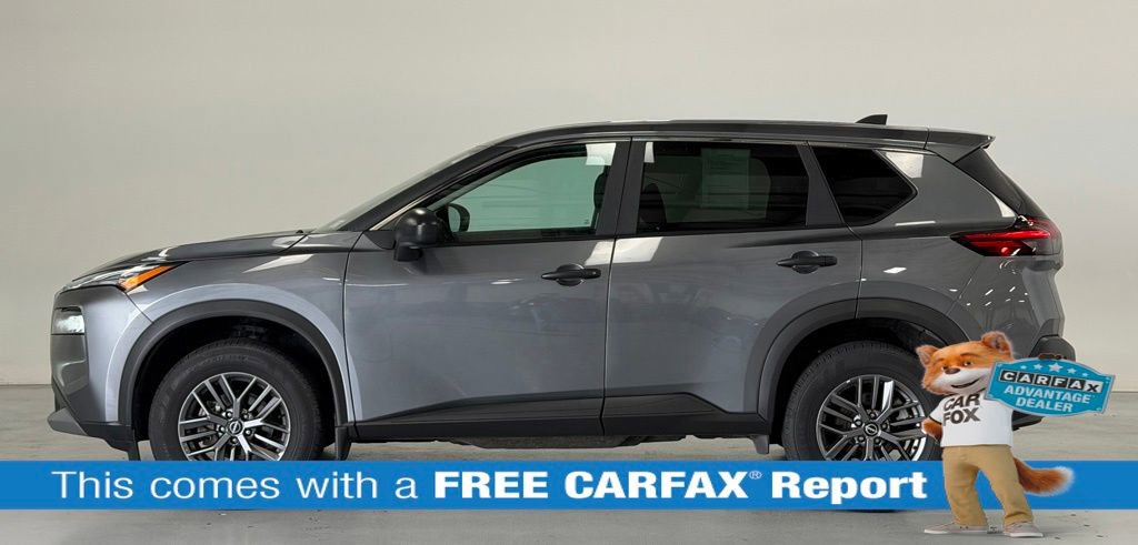 Used 2023 Nissan Rogue S AWD/4WD image 2
