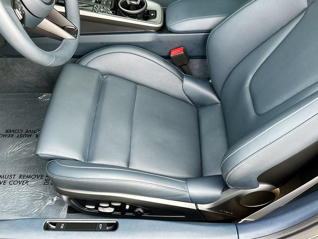 Certified 2025 Porsche 911 Carrera Cabriolet RWD image 22