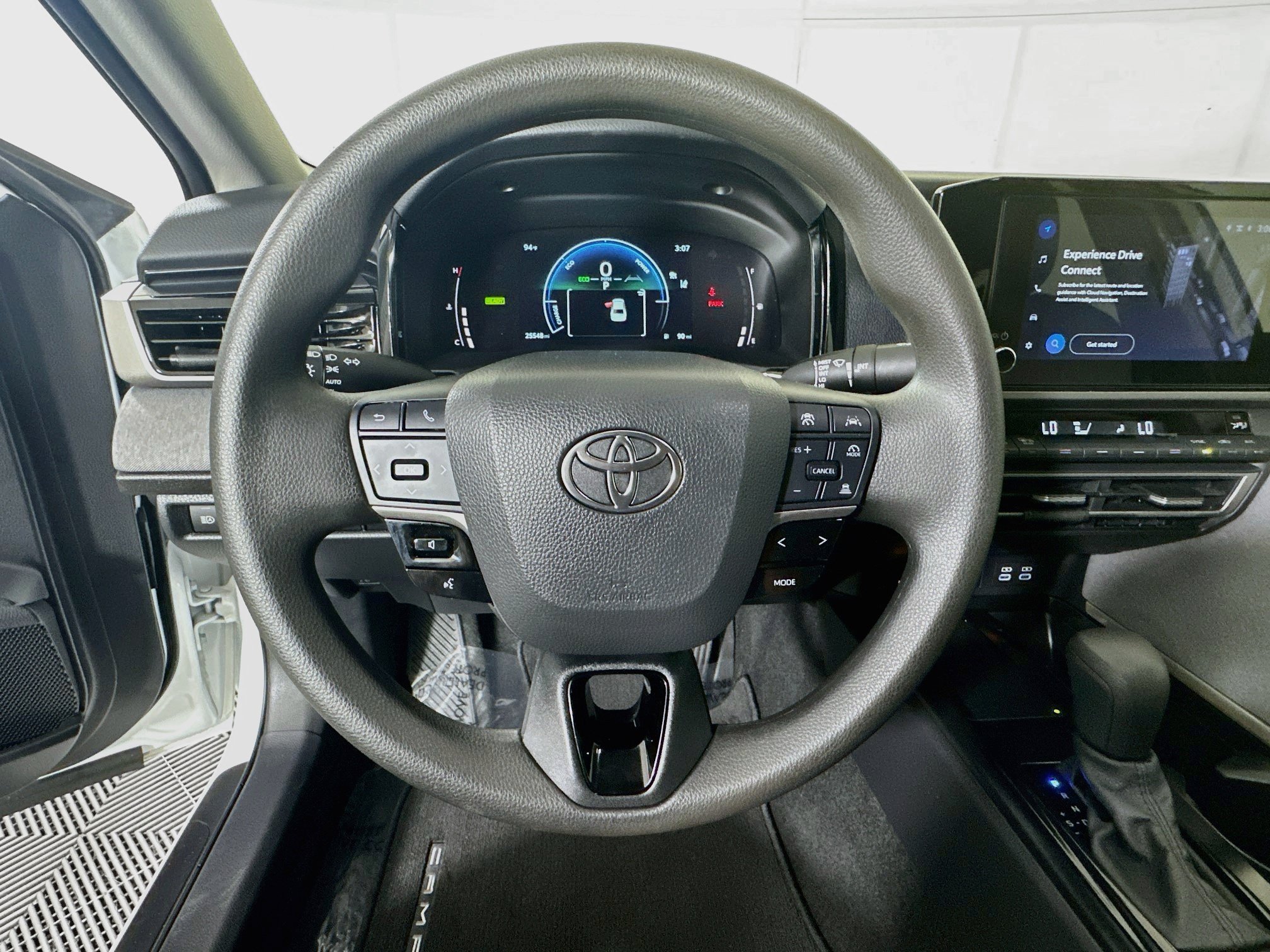 Used 2025 Toyota Camry LE FWD image 15