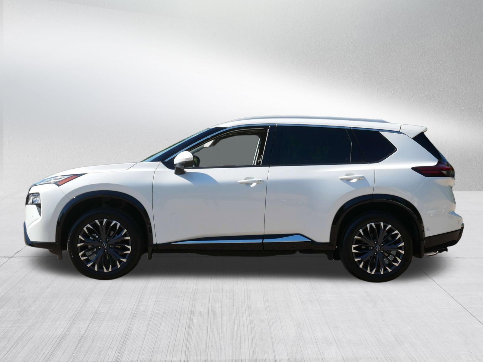 Certified 2024 Nissan Rogue Platinum w/ Platinum Premium Package AWD/4WD image 4