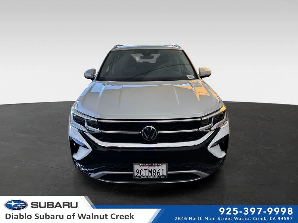 Used 2022 Volkswagen Taos SEL w/ Panoramic Sunroof Package AWD/4WD image 1