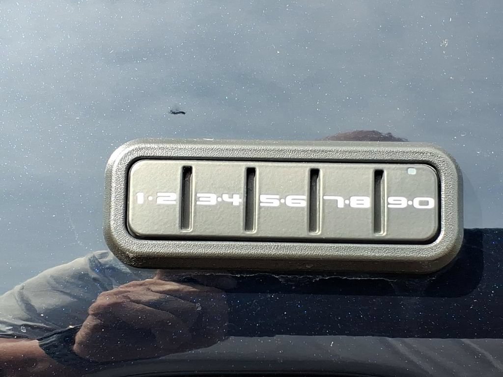 Used 2025 Ford F150 Raptor AWD/4WD image 7