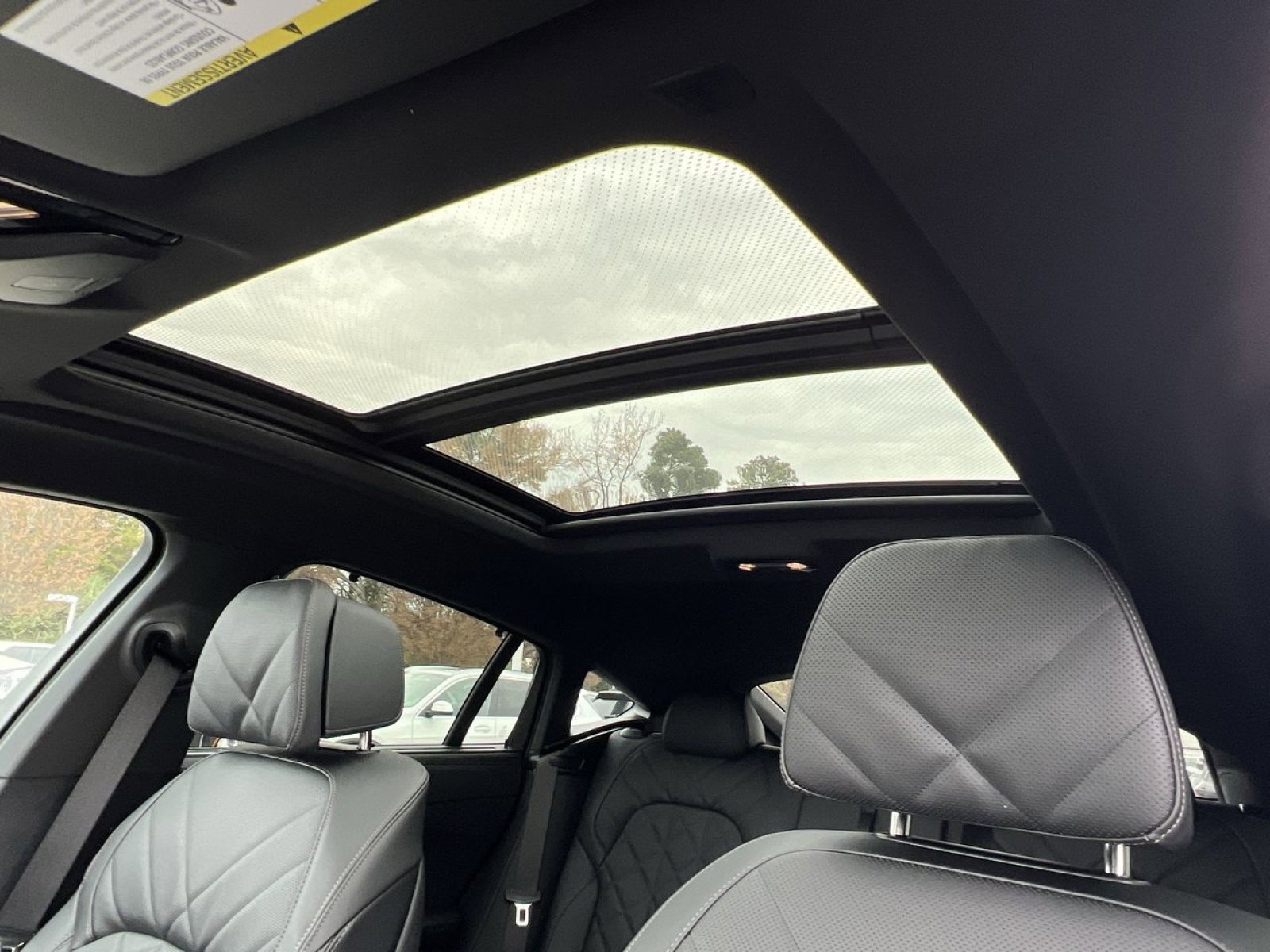 New 2026 BMW X6 M60i image 21