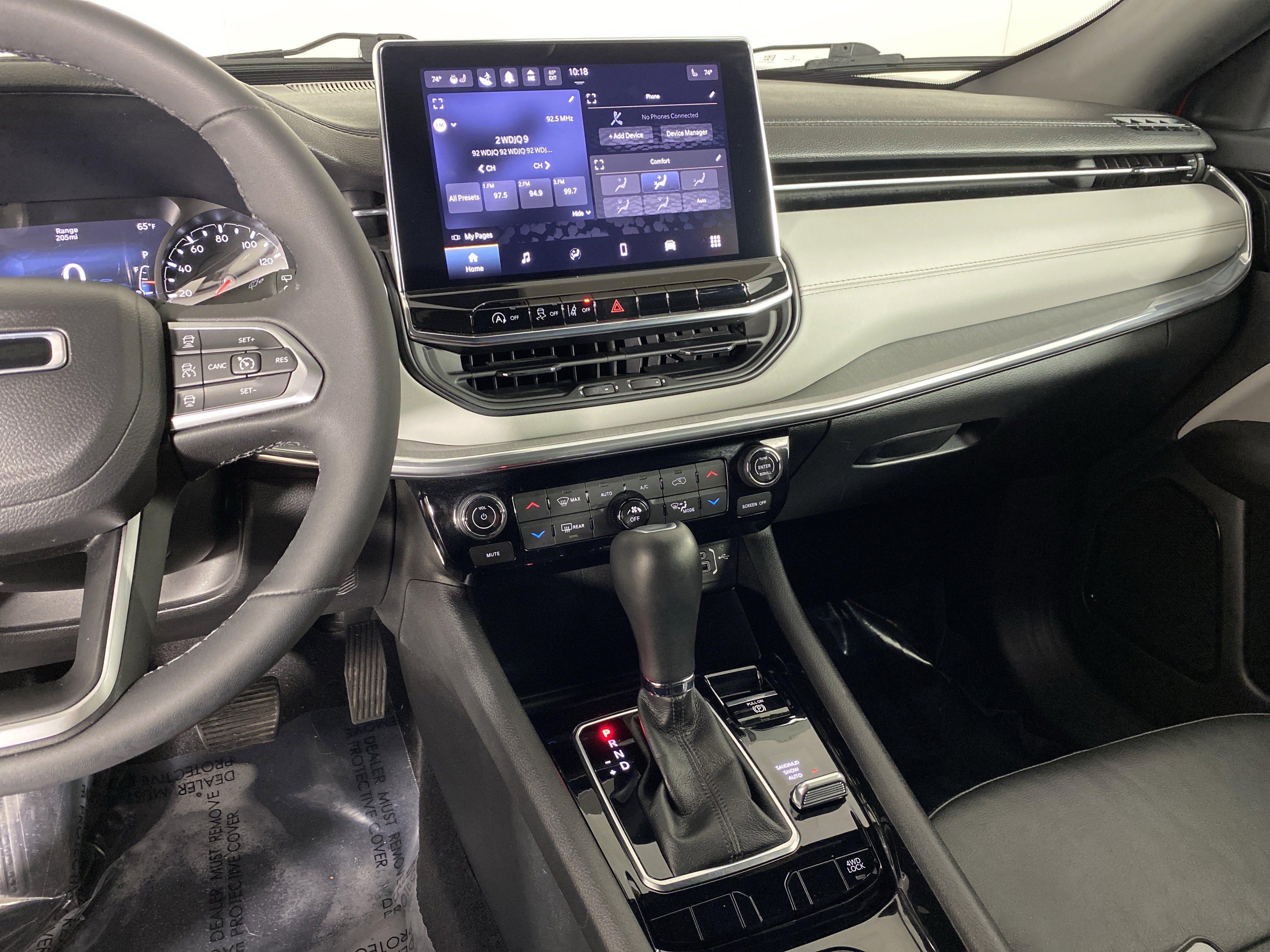 Used 2023 Jeep Compass Limited image 28