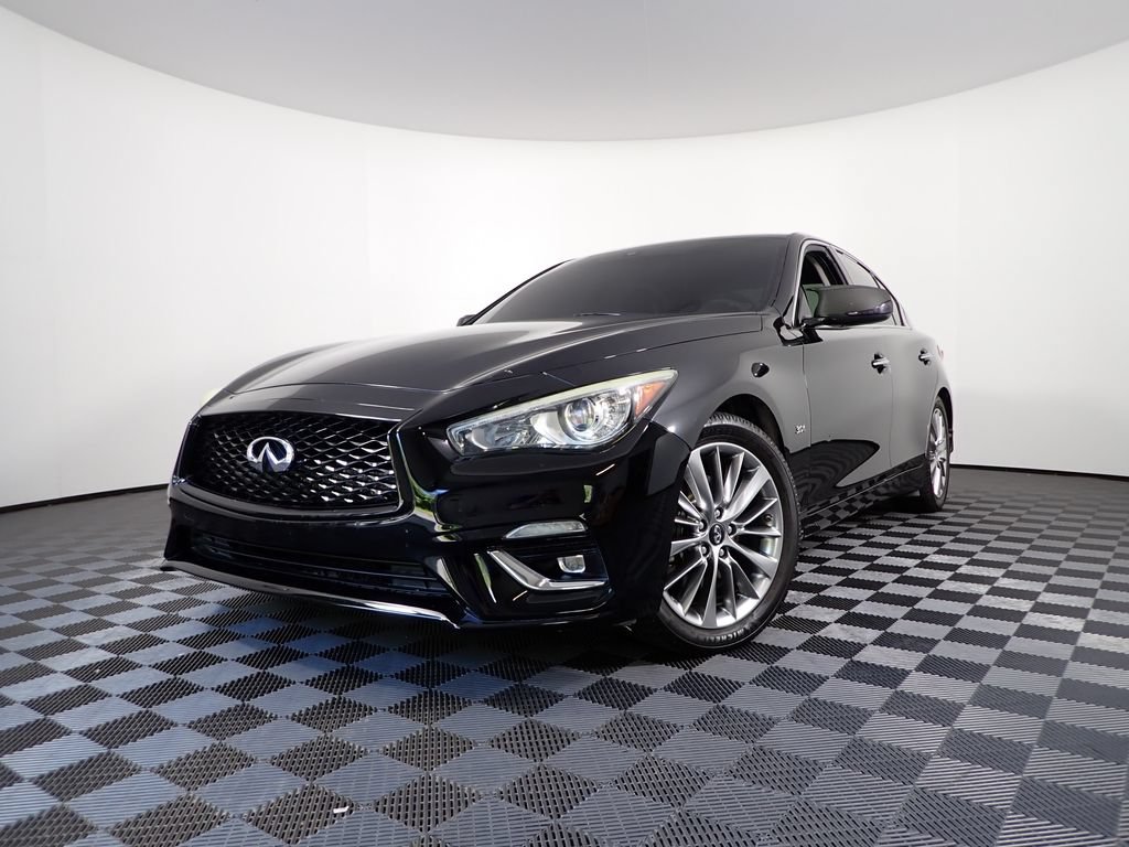 Used 2018 INFINITI Q50 Luxe w/ Sensory Package (Luxe) AWD/4WD image 2
