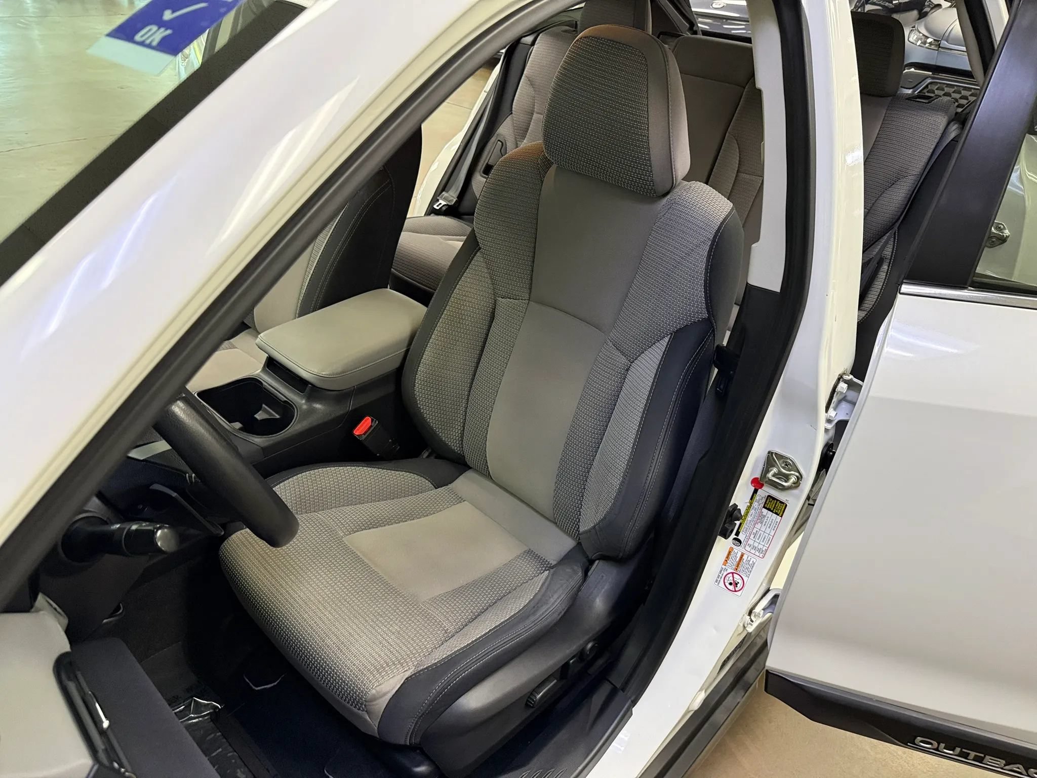 Used 2020 Subaru Outback Premium AWD/4WD image 12