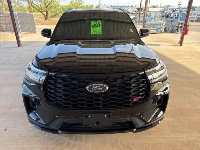 Used 2025 Ford Explorer ST w/ Sun And Sound Package image 2