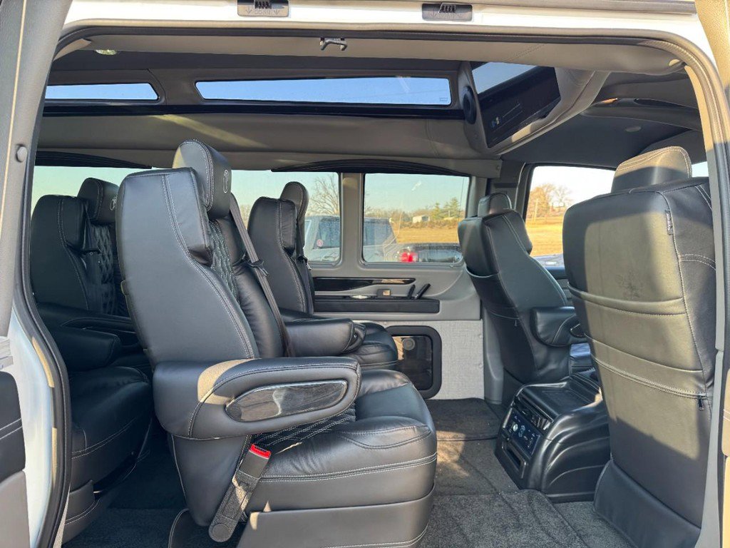 New 2026 GMC Savana 2500 Extended w/ Driver Convenience Package image 8