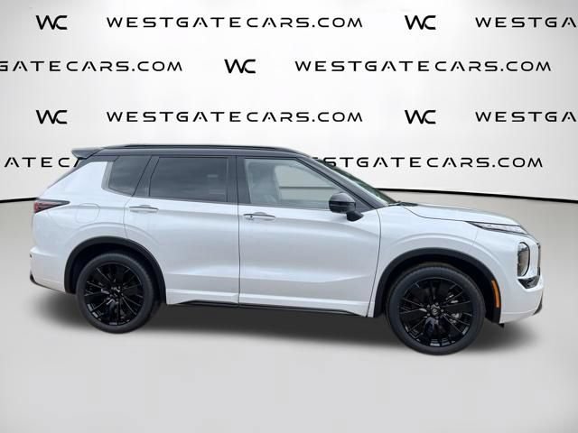 New 2026 Mitsubishi Outlander SEL Black Edition FWD image 5