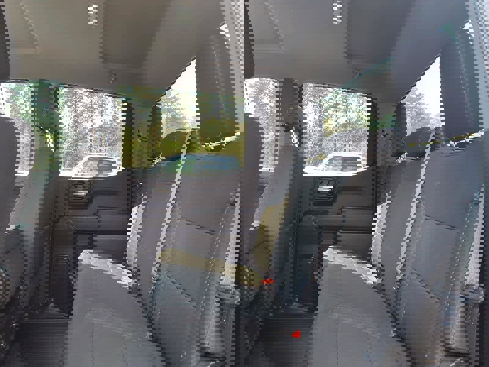 Used 2020 Chevrolet Silverado 1500 LT image 9