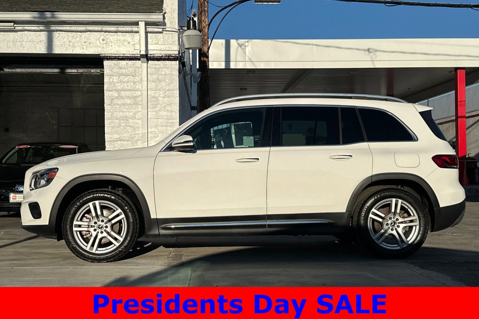 Used 2020 Mercedes-Benz GLB 250 4MATIC image 7