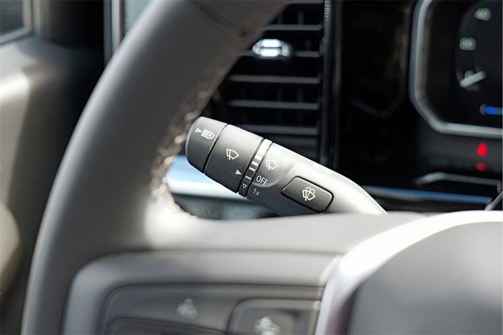 New 2026 GMC Sierra 1500 Elevation image 17