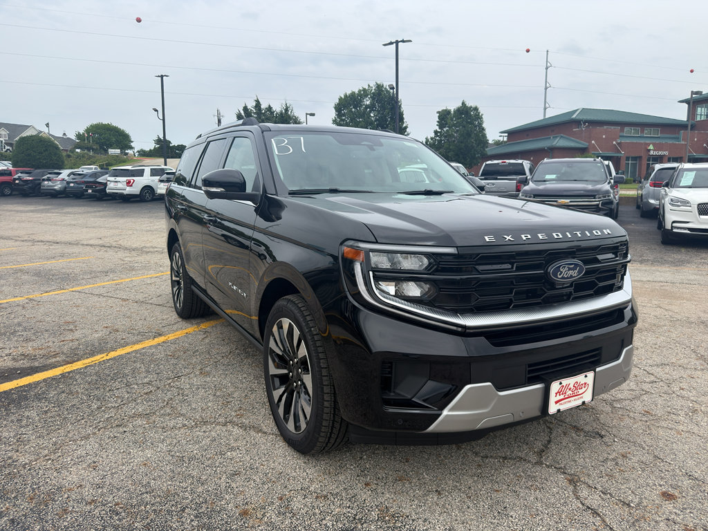 New 2026 Ford Expedition Platinum w/ Driver's Package AWD/4WD image 2