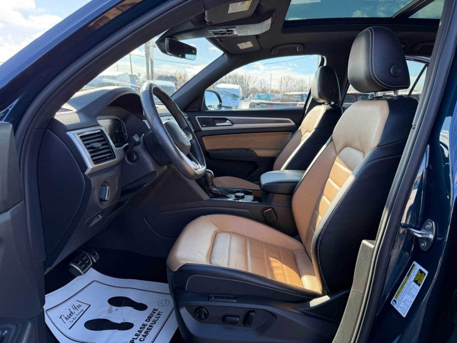 Used 2022 Volkswagen Atlas Cross Sport SEL Premium R-Line image 10