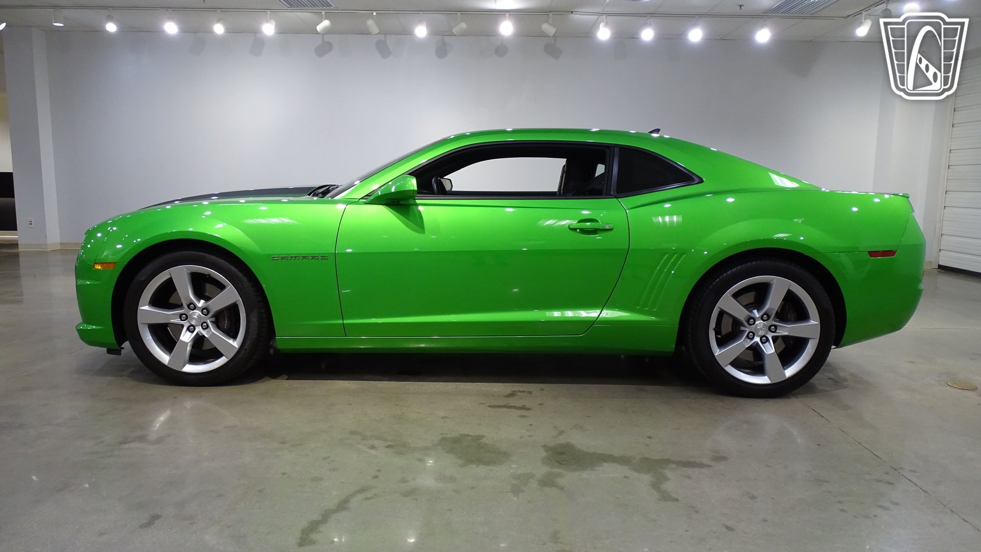 Used 2011 Chevrolet Camaro SS RWD image 6