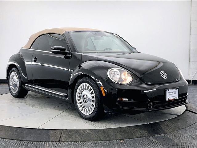Used 2015 Volkswagen Beetle 1.8T image 1