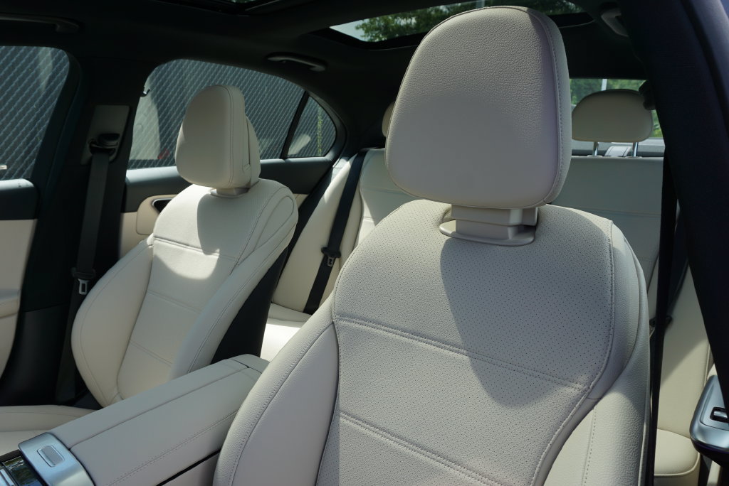 Certified 2025 Mercedes-Benz C 300 4MATIC Sedan image 42