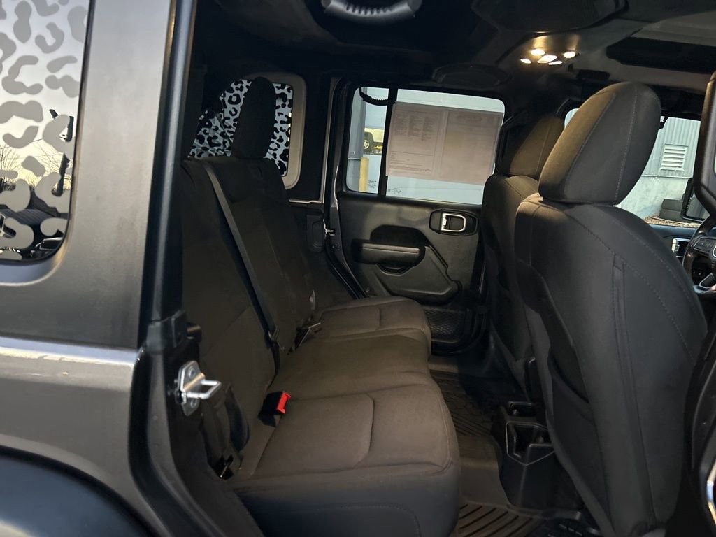 Used 2022 Jeep Wrangler Unlimited Sport image 43
