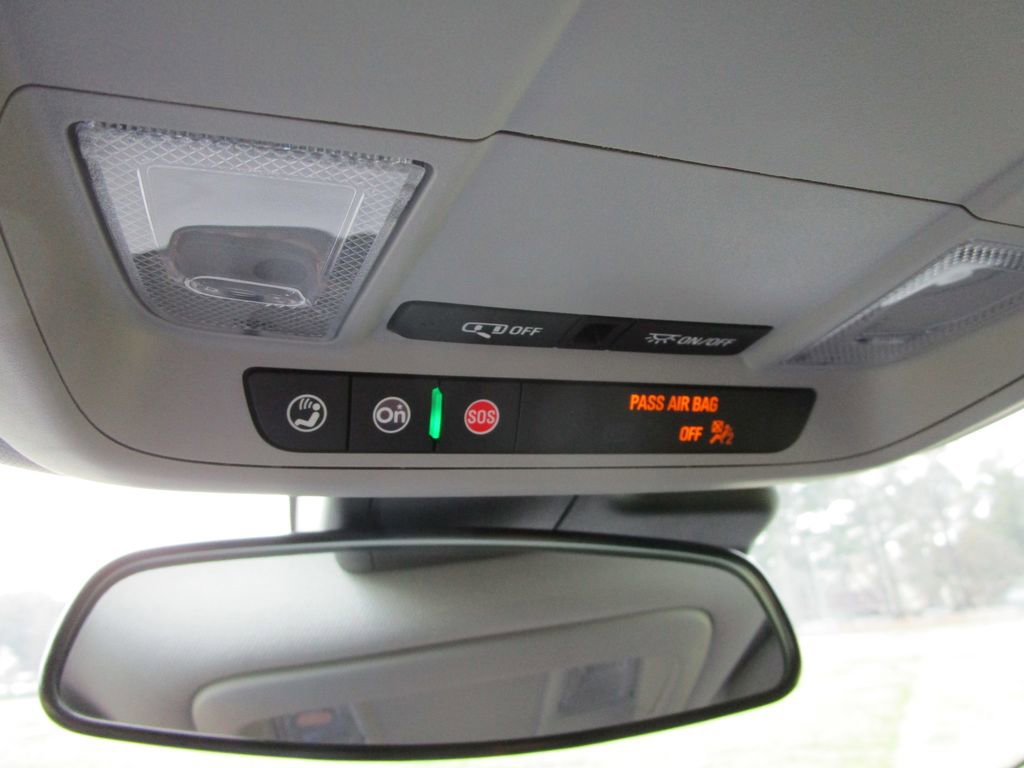 Used 2024 Chevrolet Malibu RS image 33